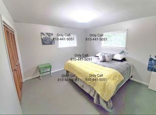 1560 Fullerton, Waterford, MI 48328