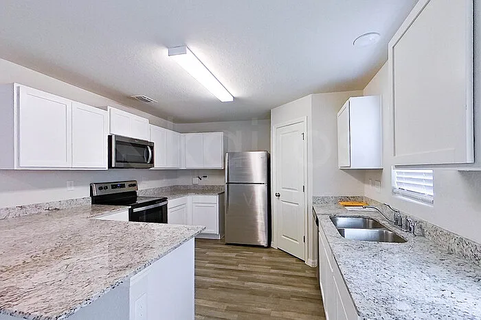 4 bed, 2.0 bath, 1650 sqft, $1,845 — Photo 2