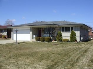 13227 Kozak Dr, Sterling Heights, MI