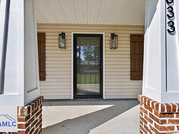 4th image of 333 Dreamland St