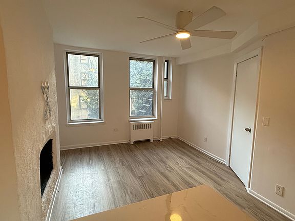 3rd image of 336 E 6th St APT 2RE