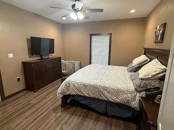 2nd image of 201 Shady Ln