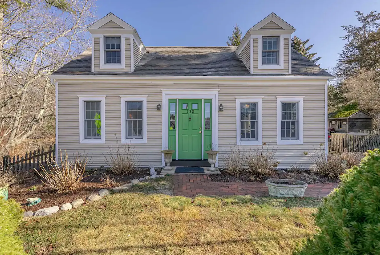 3 bed, 2.5 bath, 1819 sqft, $2,950 — Photo 1