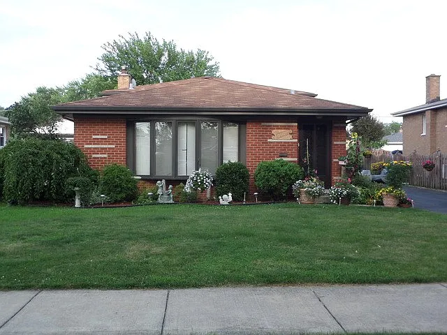8227 Meade Ave photo 1