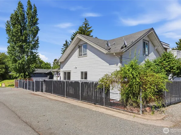 11546 85th Avenue S, Seattle, WA 98178