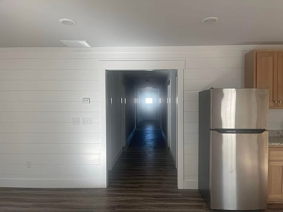3rd image of 121 N Henderson Ave