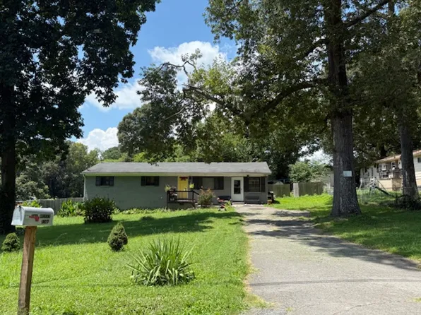 2104 Ollie St SE, Cleveland, TN 37323