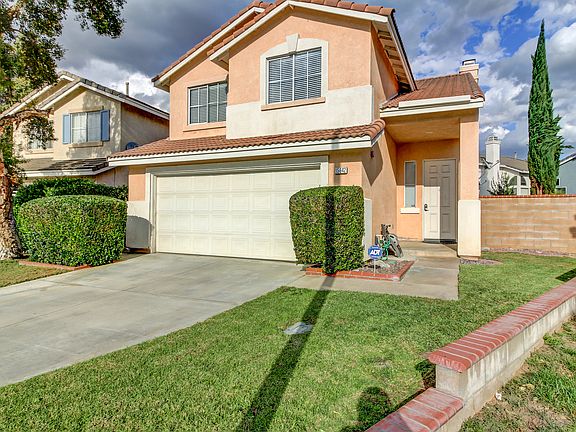 2nd image of 15642 Canterbury Ct