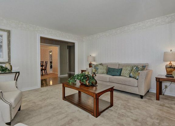 4th image of 10392 Noel Ave