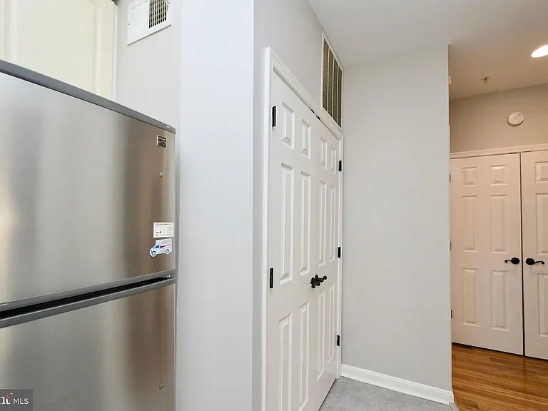 2324 Henshaw Pl #3 — Photo 11