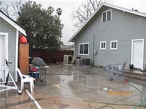 4th image of 972 N Sierra Way