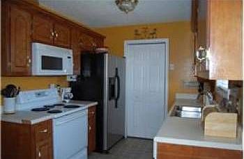 4th image of 437 Caney Ln