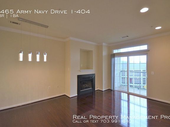 3rd image of 2465 Army Navy Dr #1-404