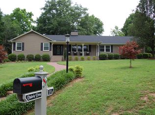 25 Valerie Dr, Greenville, SC 29615
