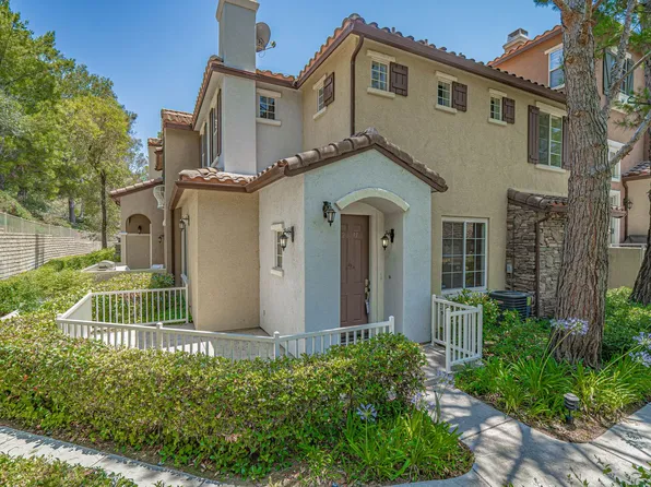 23491 Abbey Glen Pl, Valencia, CA 91354