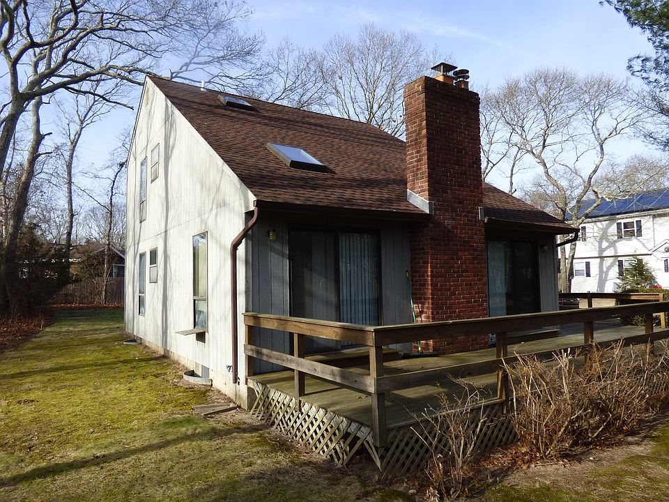 1st image of 17 Hollyoak Ave