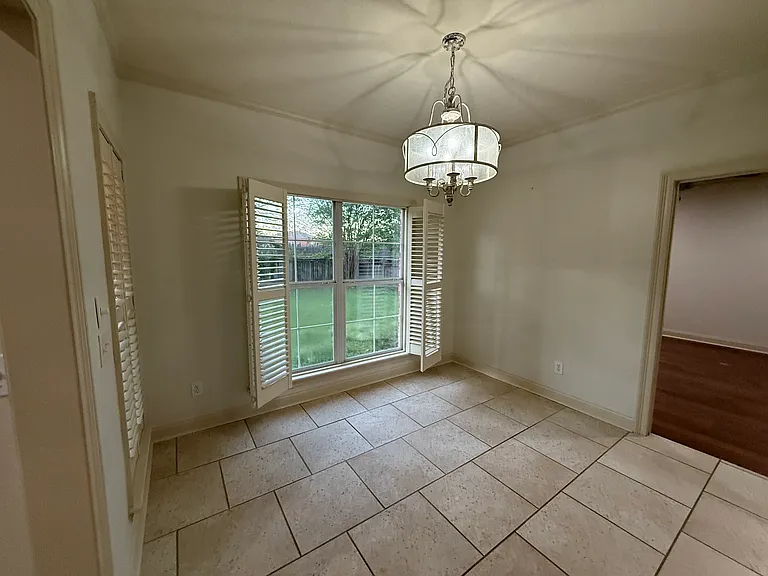 716 Danforth Dr — Photo 15