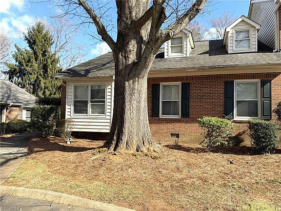 4th image of 1806 Oakcrest Ct