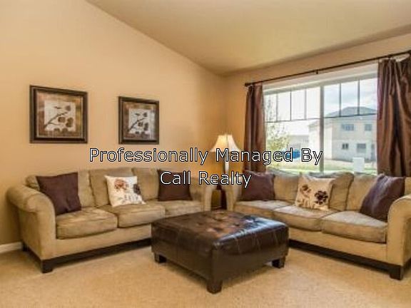 4th image of 1907 S Shamrock Dr