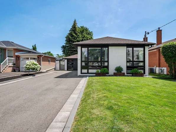 17 Sigmont Rd, Toronto, ON M9C 4K6