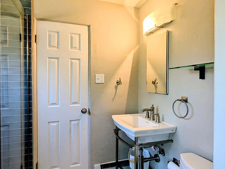 200 N Sherman St #9 — Photo 20