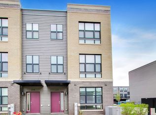 331 Summit Cir, Lombard, IL 60148