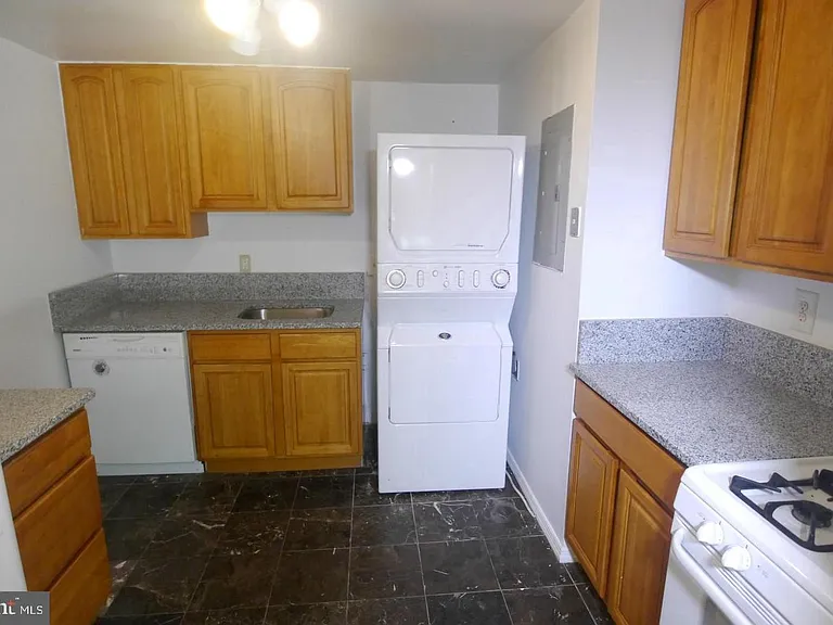 8614 Manchester Rd #6 — Photo 18