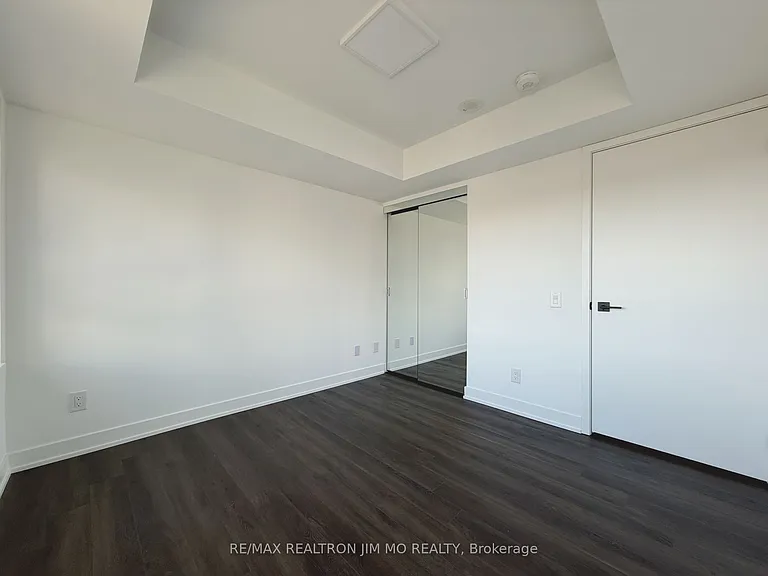 609 Sherbourne St #1104 — Photo 18