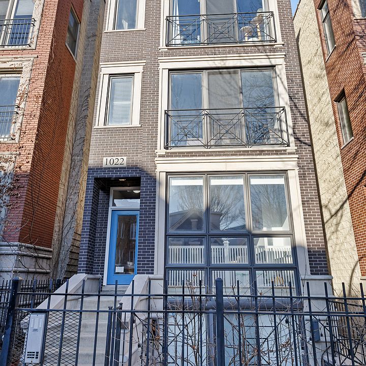 1st image of 1022 N Paulina St APT 2