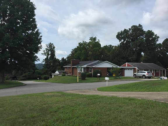 2nd image of 1917 Bona Vista Dr