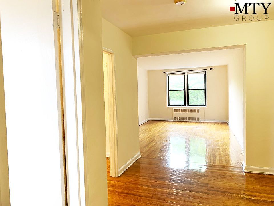 1st image of 8920 55th Ave APT 4A