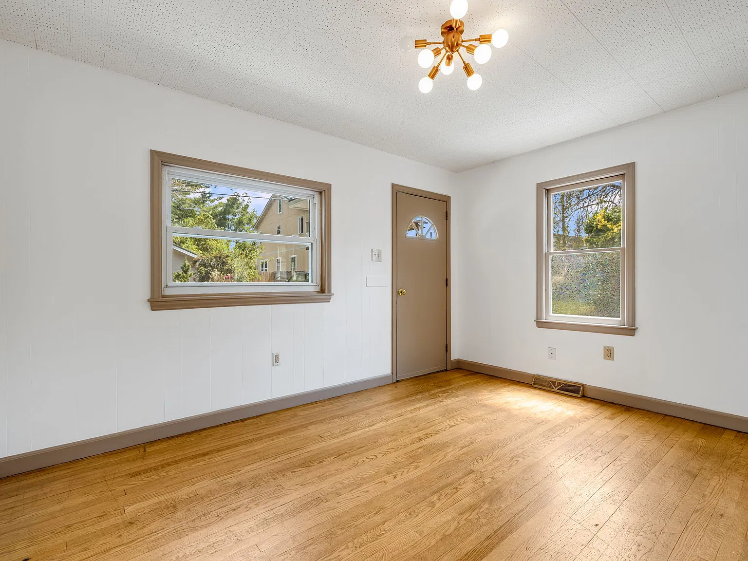 2 bed, 793 sqft, $2,200 — Photo 3