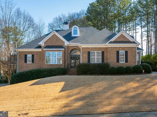 412 Mallory Cir, Loganville, GA 30052