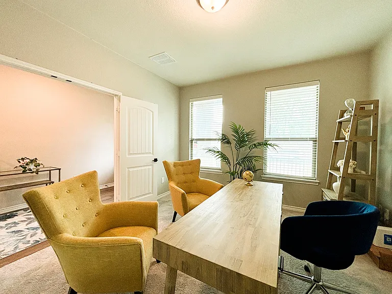 8134 Emmeline Dr — Photo 26