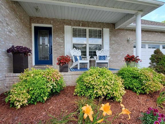 3rd image of 2145 Chas Way Blvd