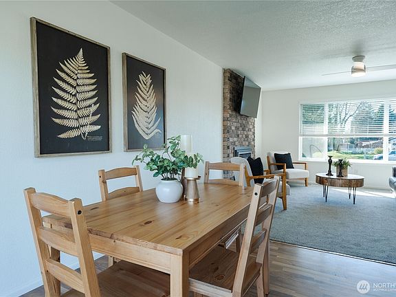 5th image of 230 Peace Arch Court