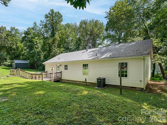 3rd image of 195 Shiloh Rd