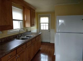 14A Grant Ave, Plainville, CT 06062