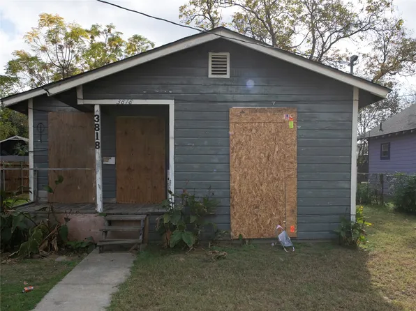 3818 Penelope St, Dallas, TX 75210