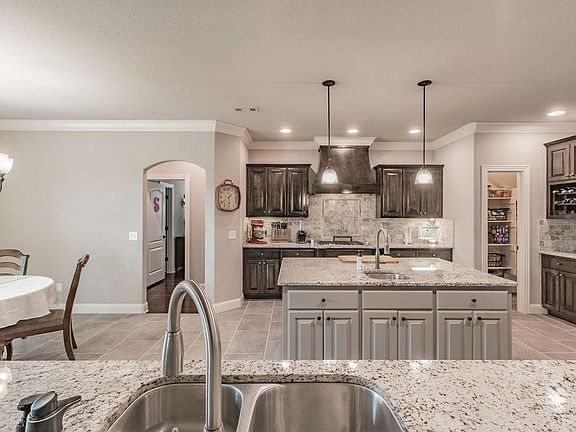 5th image of 1521 Whippoorwill Ln