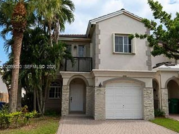 2nd image of 8341 SW 124th Ave #Townhouse 101-15