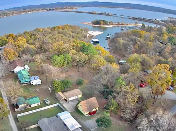 734 Warren Rd, Eufaula, OK 74432