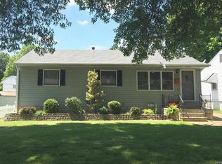 9557 Dana Ave, Saint Louis, MO 63123