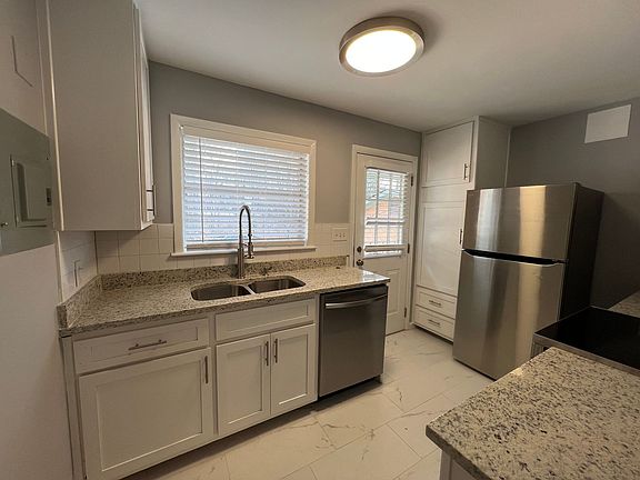 3rd image of 3057 Pharr Ct N #G-2