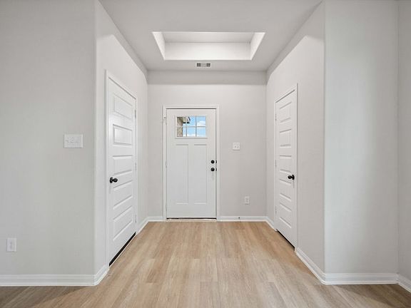 3008 Plateau Dr - Kingsville - Entry