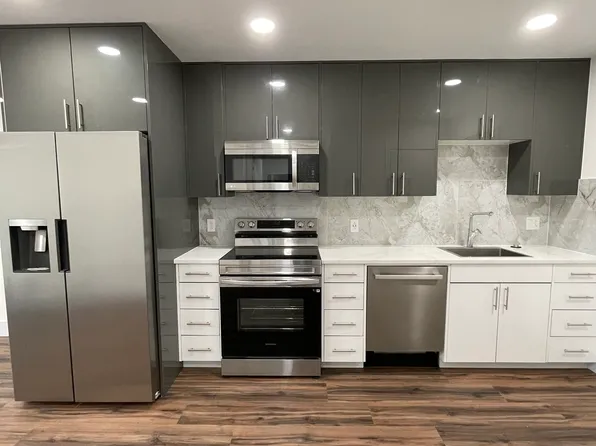 4906 Spruce St, Philadelphia, PA