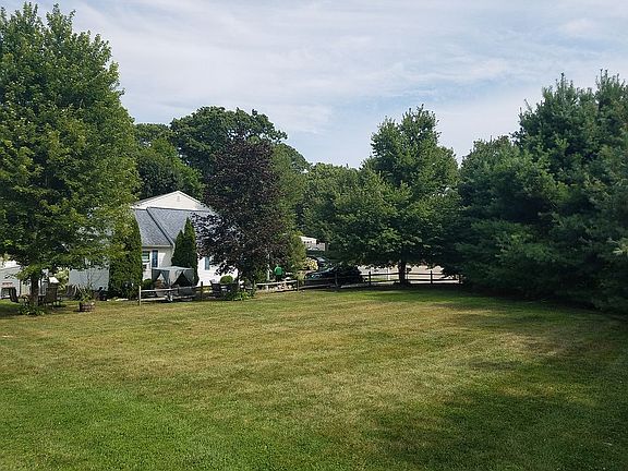 4th image of 31 Hillwood Dr