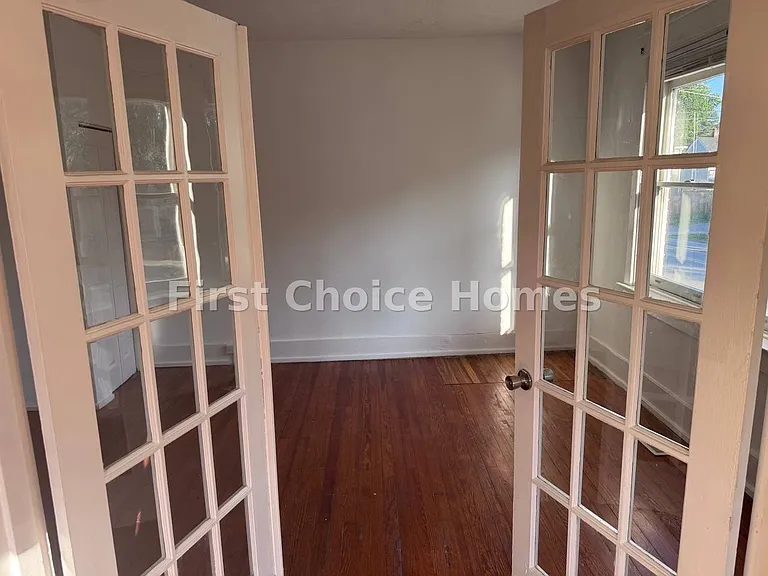 2601 2nd Ave #1 — Photo 9
