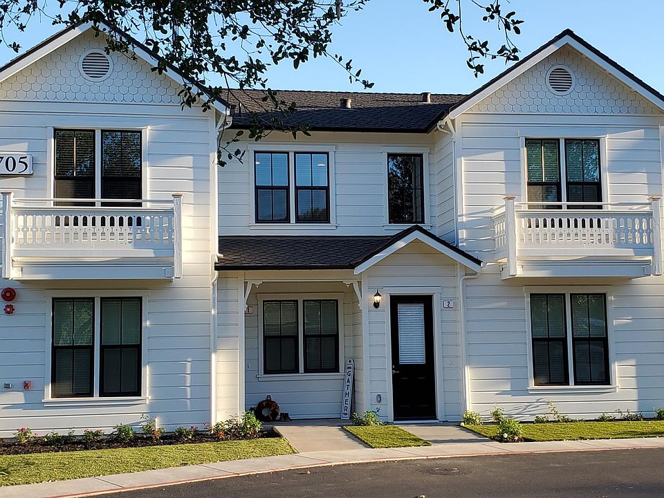1st image of 705 S Cloverdale Blvd #6