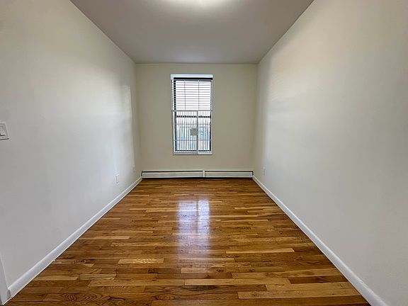 5th image of 512 W 151st St APT 4D